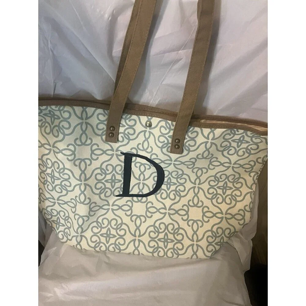 monogrammed D tote new